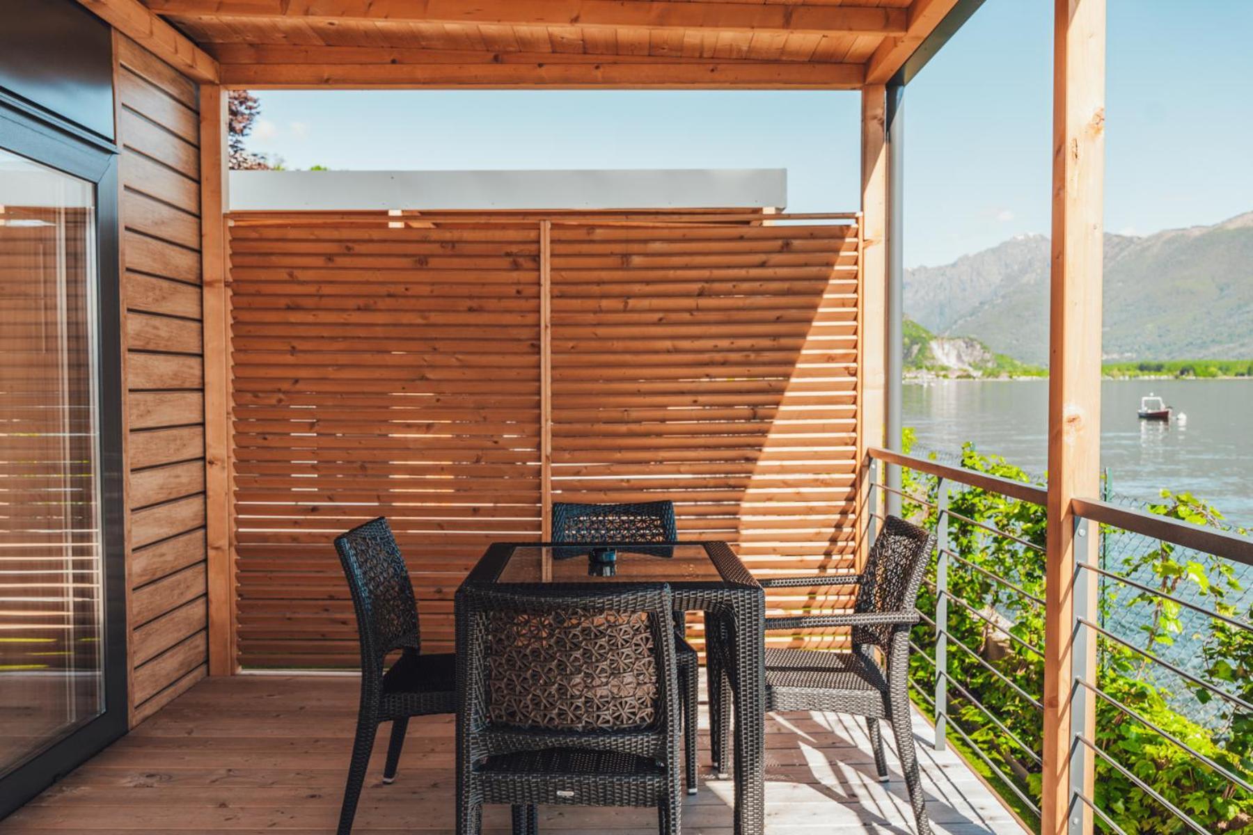Lago Maggiore Bay Бавено Екстериор снимка
