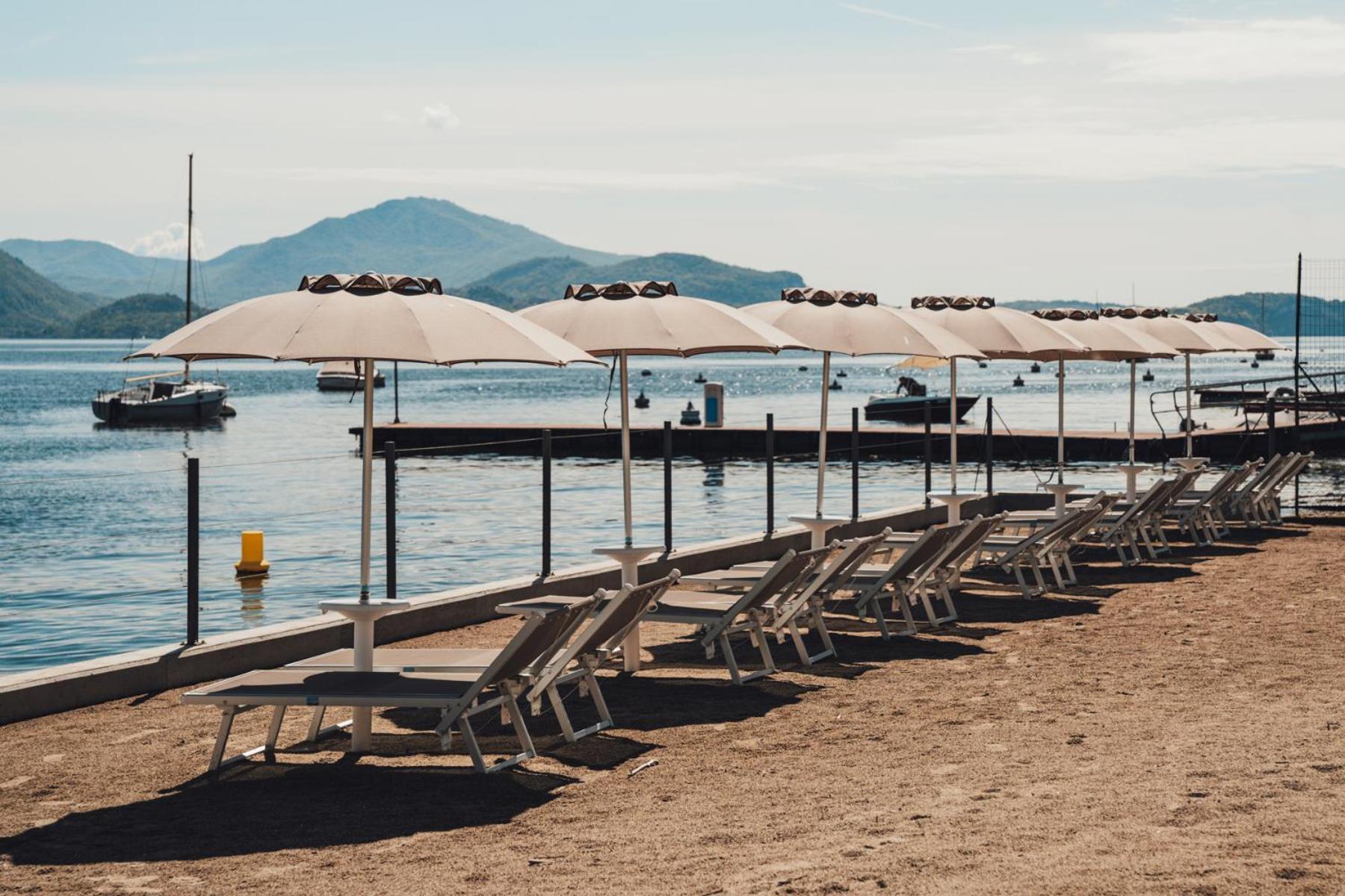 Lago Maggiore Bay Бавено Екстериор снимка